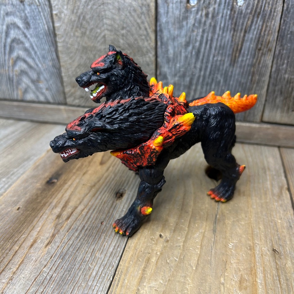 Schleich Eldrador Creatures Hellhound 42451 Two Headed Lava Dog Figure Black Red